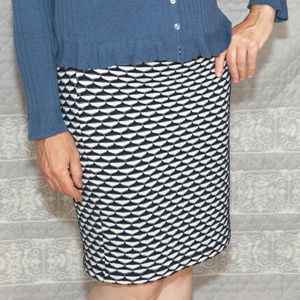 Max Studio Stretchy Wave-Pattern Pencil Skirt